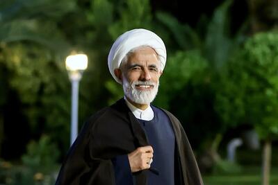  معاون حقوقی پزشکیان: با قوانین فعلی می‌توان برای خانم‌ها گواهینامه موتورسیکلت صادر کرد