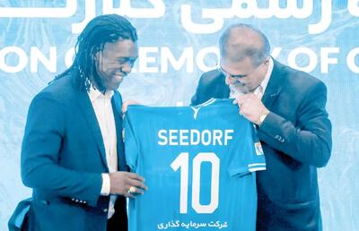 کسی از  سیدورف  خبر دارد؟