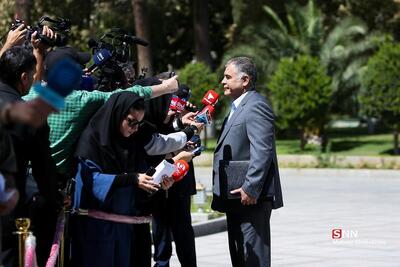 پاک نژاد: بر اساس آمار‌ها روند تخفیف فروش نفت کشور کاهشی بوده است + فیلم