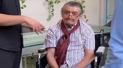 تصاویر تلخ رضا رویگری: حتی نمی‌تواند بایستد