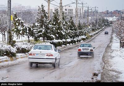 بارش برف در محور نورآباد به نهاوند/ جاده‌های لرستان باز است - تسنیم