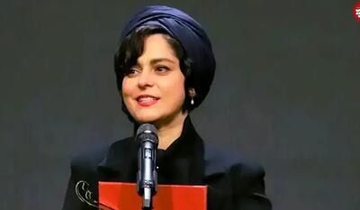  استایل کلاسیک غزل شاکری؛ ترکیب هوشمندانه توربان و پیراهن گره‌دار