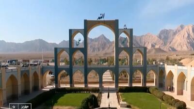 چراغی که همیشه روشن است + فیلم