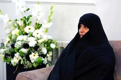 همسر شهید رئیسی از یک شاعر آئینی تقدیر کرد