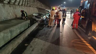  جان باختن راننده وانت در تصادف در بزرگراه چراغچی مشهد
