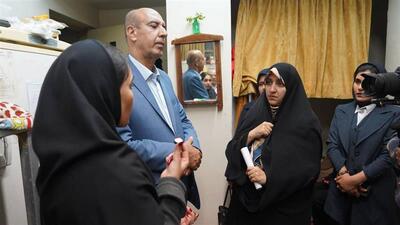 حضور معاون رئیس‌جمهور در خوابگاه دانشجویان دانشگاه شیراز