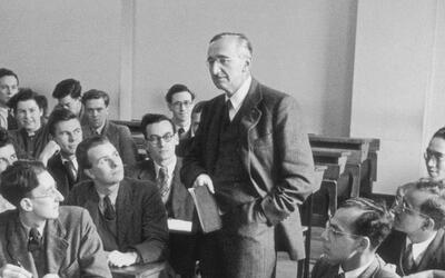 دنیای هراسناک هایک