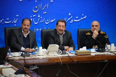 وزیر صنعت: افزایش تولید تنها راه گذر از تنگنای اقتصادی و رسیدن به توسعه صنعتی است