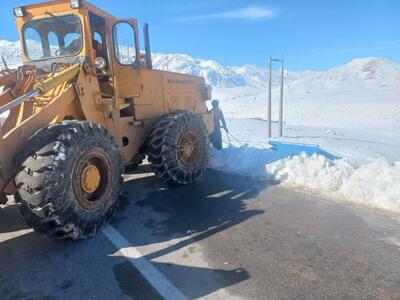  امدادرسانی به‌موقع راهداران کوهرنگ در محور چلگرد–صمصامی در سرمای شدید زمستان