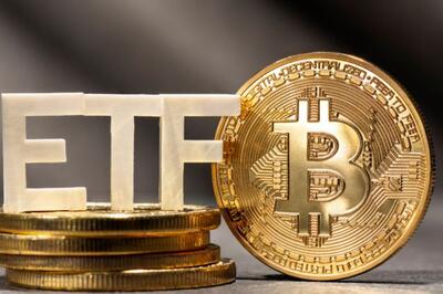 تداوم چرخش سرمایه در ETFهای رمزارزی؛ خروج پول از بیت‌کوین و اتریوم، ورود آرام به سولانا و ریپل