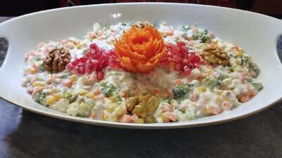  سالاد زمستانی کلم بروکلی و گل کلم به مقوی و خوشمزه که سیستم ایمنی بدن را افزایش می دهد