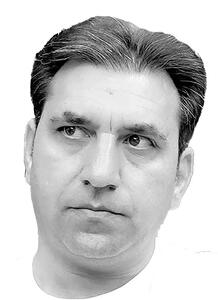 چرا «بازار مبادله سهمیه بنزین» یک بازار اصولی نیست؟