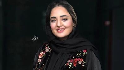 نقاشی حیرت‌انگیز چهره خندان نرگس محمدی به سبک سیاه قلم؛ شاهکار دست طراح ایرانی!