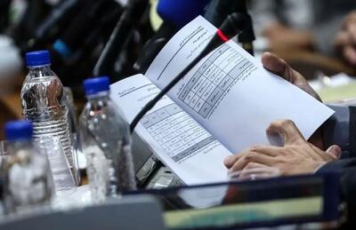 آقایان بودجه نویس! این که شما نوشتید پیش لرزه انفجار فقر است/ خودتان قبلا کارمند نبودید؟