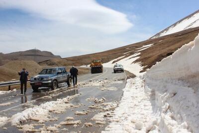 ویدیوی / بارش برف در جادهٔ طالقان-هشتگرد