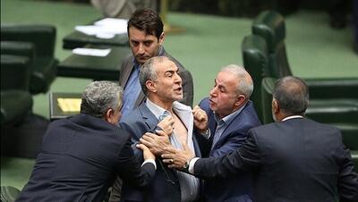  هوچی‌گری در مجلس؛ با هر فریاد نمایندگان دلار بالاتر رفت!