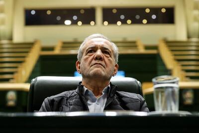 سؤال از پزشکیان در مجلس کلید خورد