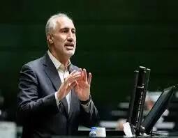 عذرخواهی رئیس سازمان برنامه از مردم/ فقط توانستیم ۲۰ درصد حقوق کارمندان و بازنشستگان را اضافه کنیم