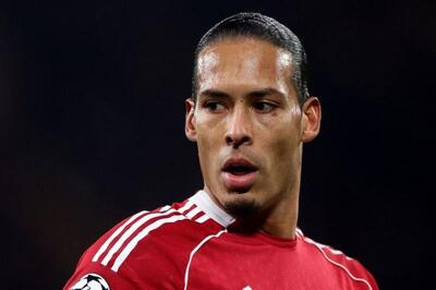 مقایسه فن دایک و اسطوره منچستریونایتد؛ ریو در سطح متفاوتی بود!