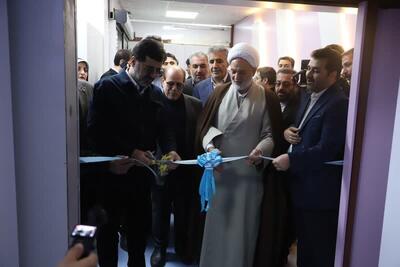  رونمایی از دستگاه توموتراپی در قم