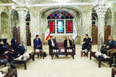 اجرای ۱۷ طرح مرمت و ساخت آرامگاه مفاخر