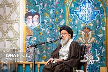 احمد خاتمی از بررسی فقهی ذبح گوسفند با چاقوی استیل در حج در مرکز موضوع‌شناسی احکام فقهی قدردانی کرد - مجله اینترنتی کولاک