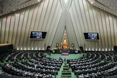 هشدار 165 نماینده مجلس: مسیر فعلی ارز، اقتصاد را به بن‌بست می‌برد