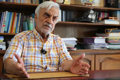 هر راست نشاید گفت