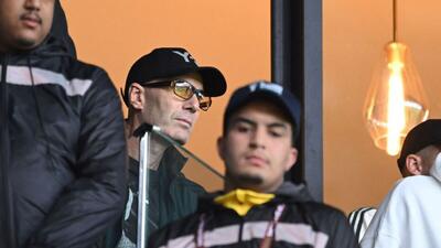 ویدیو| زیدان در حال تماشای بازی پسرش در جام ملت‌های آفریقا - پارس فوتبال