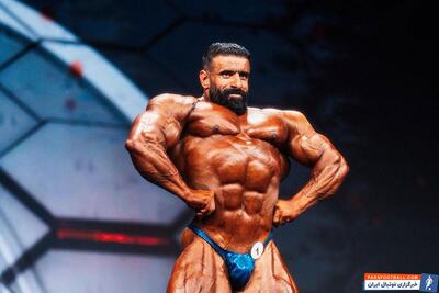 کلیپ احترام نظامی هادی چوپان قهرمانی بدنسازی به پرچم ایران