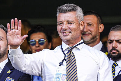 رابطه مخفی رئیس باشگاه فوتبال با خانم مجری و مصرف کوکائین - پارس فوتبال