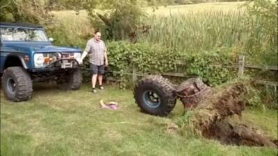 راهنمای کامل بیرون آوردن کنده درخت با بهره‌ گیری از قوانین فیزیکی / فیلم