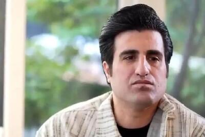  آواز محلی؛ خانمه محسن لرستانی رو وسط بازار وادار کرد بخونه