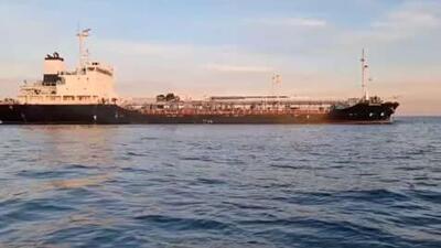  توقیف کشتی حامل 4 میلیون لیتر سوخت قاچاق در خلیج فارس