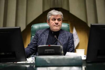 تاجگردون: افزایش ۲۰ درصدی حقوق فاصله زیادی با نرخ تورم دارد