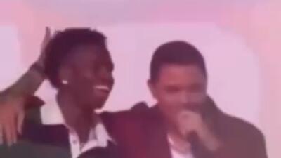 وینیسیوس جونیور خواننده شد!