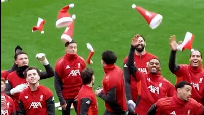 کلاه بر هوا؛ تمرین لیورپولی ها در حاشیه کریسمس