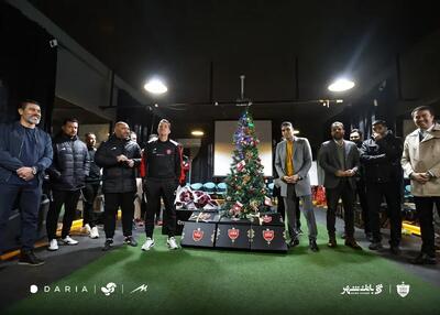 پرسپولیس کریسمس را جشن گرفت