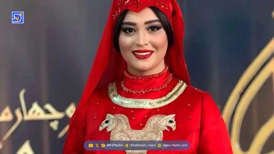  استایل ساغر استاد شریف همسر علی معلم در جشن حافظ / اصالت با رنگ و بوی ایران