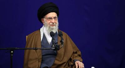 تصاویر حضور رهبر انقلاب در مناطق زلزله زده بم