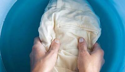  پاک کردن لکه های لباس با استفاده از مواد پاک کننده مخصوص