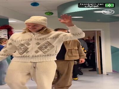 حضور چنده ستاره تیم منچسترسیتی در بیمارستان کودکان رویال منچستر