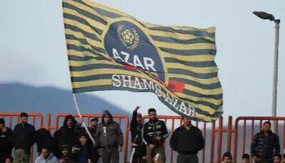 تشویق کریم باقری پیش چشم تراکتوری‌ها