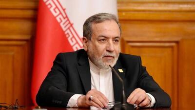 عراقچی وعده داد؛ حل موانع مالی قطار سریع‌السیر اصفهان ـ تهران در جلسه با بانک مرکزی