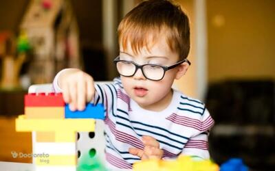 خطر اوتیسم را جدی بگیرید / تشخیص علائم و پیشگیری / راهنمای کامل والدین و خانواده‌ها