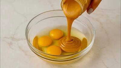  ۲ دستور پخت شیرینی عصرانه با تخم مرغ و ارده بدون نیاز به شکر و آرد