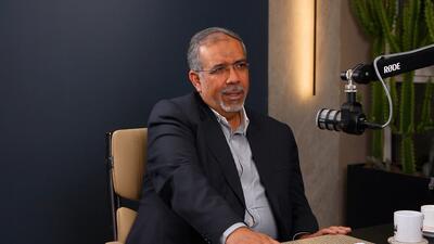 ویدیو / داود محمدنیا، دیپلمات ارشد پیشین ایران در نیویورک: ما که در سازمان ملل، هاله نور آقای احمدی نژاد را ندیدیم / آقای جوادی آملی فرمایشات مناسب و متینی در پاسخ به آقای احمدی‌نژاد گفتند