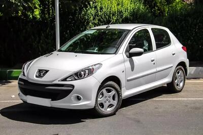 قیمت محصولات ایران‌خودرو امروز جمعه 5 دی 1404/ ارزان‌ترین پژو 207 چند؟