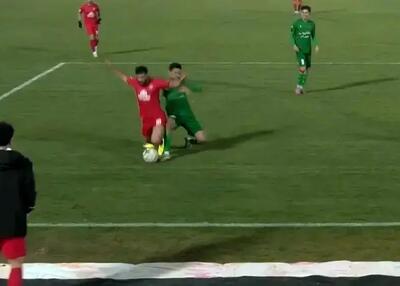 کارشناسی صحنه مشکوک بازی شمس‌آذر-تراکتور؛ پنالتی بود؟!