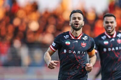 سروش گلزن‌ترین هافبک پرسپولیس